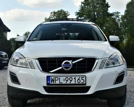 Белый Вольво ХС60, объемом двигателя 2.4 л и пробегом 220 тыс. км за 4700 $, фото 1 на Automoto.ua