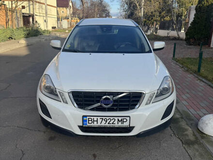 Білий Вольво ХС60, об'ємом двигуна 2.4 л та пробігом 170 тис. км за 16000 $, фото 1 на Automoto.ua