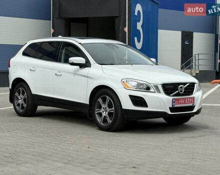 Вольво ХС60 2012 в Ровно на Automoto.ua Белый Вольво ХС60, объемом двигателя 2.4 л и пробегом 158 тыс. км за 16999 $, фото 1 на Automoto.ua