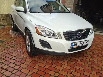 Вольво ХС60 2012 у Вінниці на Automoto.ua Білий Вольво ХС60, об'ємом двигуна 2.4 л та пробігом 129 тис. км за 15400 $, фото 1 на Automoto.ua