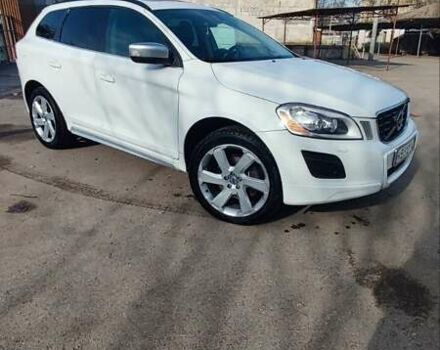 Белый Вольво ХС60, объемом двигателя 2.4 л и пробегом 198 тыс. км за 16600 $, фото 1 на Automoto.ua