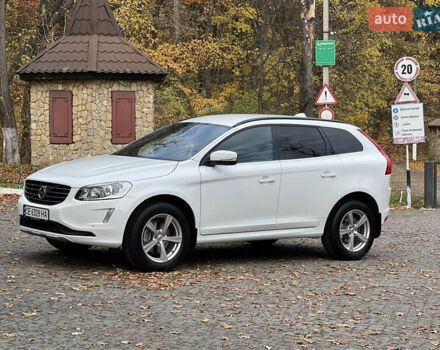 Белый Вольво ХС60, объемом двигателя 2 л и пробегом 238 тыс. км за 17500 $, фото 1 на Automoto.ua