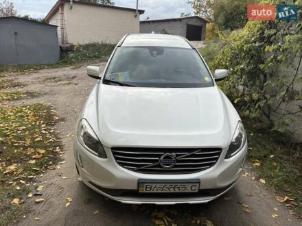 Білий Вольво ХС60, об'ємом двигуна 2 л та пробігом 122 тис. км за 17400 $, фото 1 на Automoto.ua