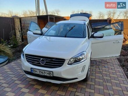 Вольво ХС60 2013 в Черноморске (Ильичевске) на Automoto.ua Белый Вольво ХС60, объемом двигателя 2.4 л и пробегом 140 тыс. км за 20000 $, фото 1 на Automoto.ua