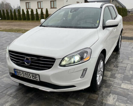 Белый Вольво ХС60, объемом двигателя 2 л и пробегом 310 тыс. км за 17700 $, фото 1 на Automoto.ua