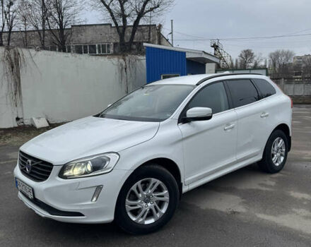 Белый Вольво ХС60, объемом двигателя 2 л и пробегом 144 тыс. км за 17000 $, фото 1 на Automoto.ua