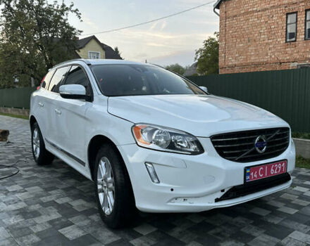 Белый Вольво ХС60, объемом двигателя 2 л и пробегом 173 тыс. км за 14300 $, фото 1 на Automoto.ua