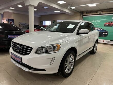 Белый Вольво ХС60, объемом двигателя 2 л и пробегом 145 тыс. км за 13500 $, фото 1 на Automoto.ua