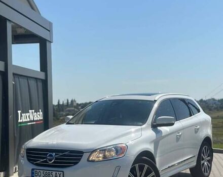 Белый Вольво ХС60, объемом двигателя 1.97 л и пробегом 245 тыс. км за 15800 $, фото 1 на Automoto.ua