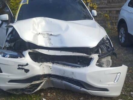 Белый Вольво ХС60, объемом двигателя 1.97 л и пробегом 222 тыс. км за 8500 $, фото 1 на Automoto.ua