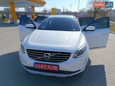 Білий Вольво ХС60, об'ємом двигуна 2 л та пробігом 117 тис. км за 21000 $, фото 1 на Automoto.ua