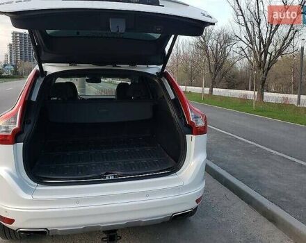 Білий Вольво ХС60, об'ємом двигуна 1.97 л та пробігом 63 тис. км за 17300 $, фото 1 на Automoto.ua