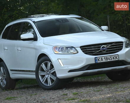 Белый Вольво ХС60, объемом двигателя 1.97 л и пробегом 139 тыс. км за 18600 $, фото 1 на Automoto.ua