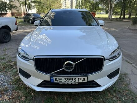 Белый Вольво ХС60, объемом двигателя 2 л и пробегом 107 тыс. км за 27500 $, фото 1 на Automoto.ua