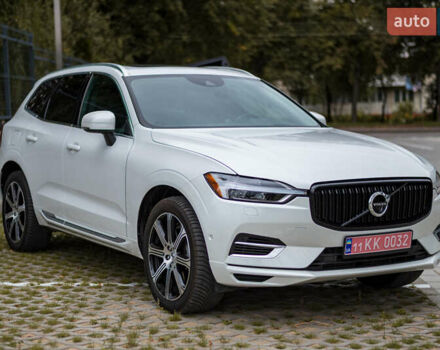 Белый Вольво ХС60, объемом двигателя 2 л и пробегом 101 тыс. км за 36700 $, фото 1 на Automoto.ua