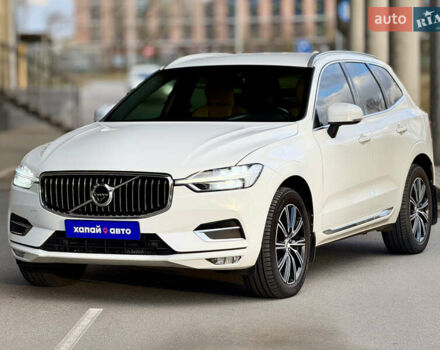 Белый Вольво ХС60, объемом двигателя 1.97 л и пробегом 155 тыс. км за 36000 $, фото 1 на Automoto.ua