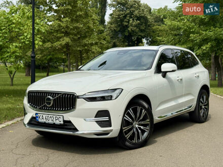 Вольво ХС60 2021 в Киеве на Automoto.ua Белый Вольво ХС60, объемом двигателя 1.97 л и пробегом 128 тыс. км за 38000 $, фото 1 на Automoto.ua