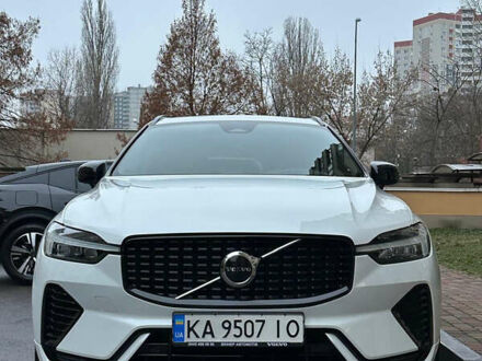 Белый Вольво ХС60, объемом двигателя 1.97 л и пробегом 73 тыс. км за 55400 $, фото 1 на Automoto.ua