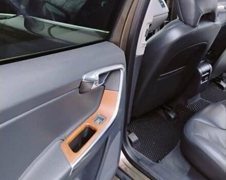 Бежевый Вольво ХС60, объемом двигателя 2.4 л и пробегом 288 тыс. км за 19000 $, фото 10 на Automoto.ua