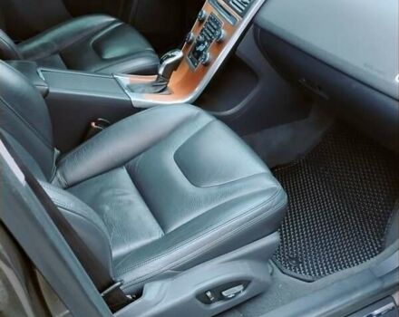 Бежевый Вольво ХС60, объемом двигателя 2.4 л и пробегом 288 тыс. км за 19000 $, фото 4 на Automoto.ua