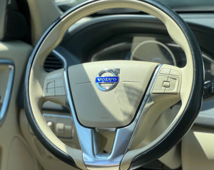 Бежевый Вольво ХС60, объемом двигателя 2 л и пробегом 180 тыс. км за 14100 $, фото 12 на Automoto.ua