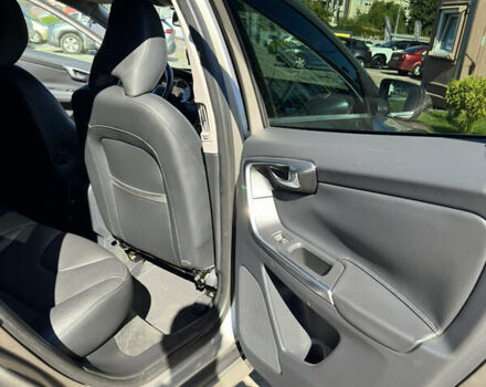 Бежевый Вольво ХС60, объемом двигателя 1.97 л и пробегом 164 тыс. км за 14600 $, фото 21 на Automoto.ua