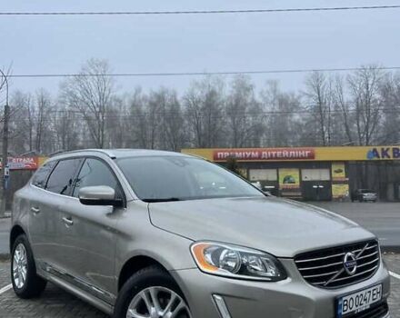 Бежевый Вольво ХС60, объемом двигателя 2.5 л и пробегом 131 тыс. км за 16300 $, фото 1 на Automoto.ua