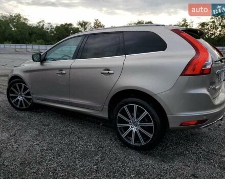 Бежевий Вольво ХС60, об'ємом двигуна 2.95 л та пробігом 93 тис. км за 3000 $, фото 1 на Automoto.ua