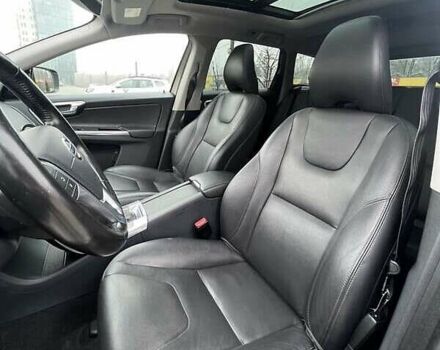 Бежевый Вольво ХС60, объемом двигателя 2.5 л и пробегом 131 тыс. км за 16300 $, фото 14 на Automoto.ua