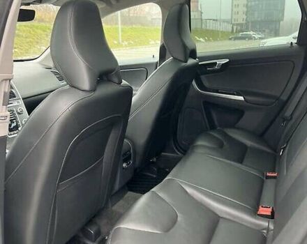 Бежевый Вольво ХС60, объемом двигателя 2.5 л и пробегом 131 тыс. км за 16300 $, фото 23 на Automoto.ua