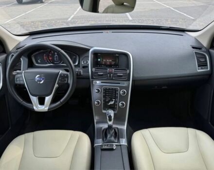 Бежевый Вольво ХС60, объемом двигателя 2 л и пробегом 210 тыс. км за 16500 $, фото 3 на Automoto.ua