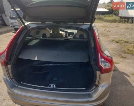 Бежевый Вольво ХС60, объемом двигателя 1.97 л и пробегом 147 тыс. км за 9900 $, фото 3 на Automoto.ua