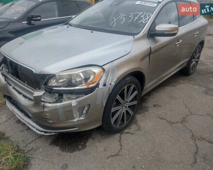 Бежевый Вольво ХС60, объемом двигателя 1.97 л и пробегом 147 тыс. км за 9900 $, фото 7 на Automoto.ua