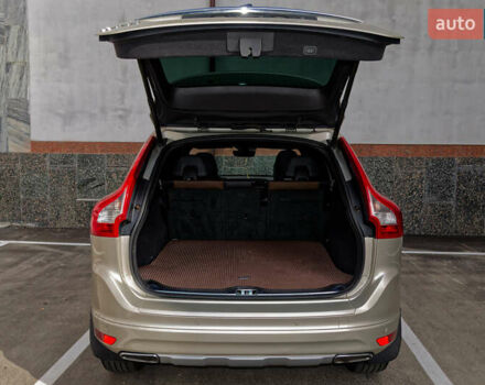 Бежевий Вольво ХС60, об'ємом двигуна 2.4 л та пробігом 215 тис. км за 29700 $, фото 21 на Automoto.ua