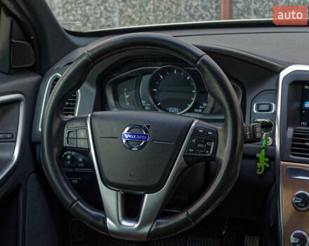 Бежевий Вольво ХС60, об'ємом двигуна 2.4 л та пробігом 215 тис. км за 29700 $, фото 26 на Automoto.ua