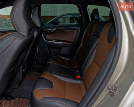 Бежевий Вольво ХС60, об'ємом двигуна 2.4 л та пробігом 215 тис. км за 29700 $, фото 14 на Automoto.ua