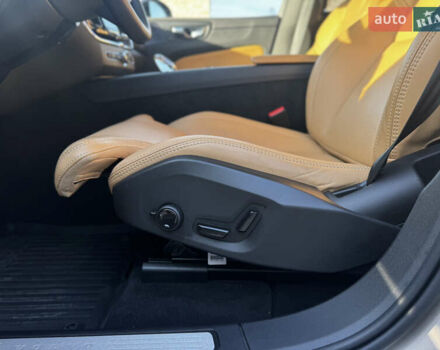 Бежевый Вольво ХС60, объемом двигателя 2 л и пробегом 6 тыс. км за 55000 $, фото 21 на Automoto.ua