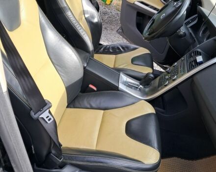 Черный Вольво ХС60, объемом двигателя 0 л и пробегом 329 тыс. км за 12800 $, фото 6 на Automoto.ua