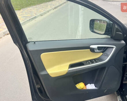 Черный Вольво ХС60, объемом двигателя 2.4 л и пробегом 290 тыс. км за 13999 $, фото 27 на Automoto.ua