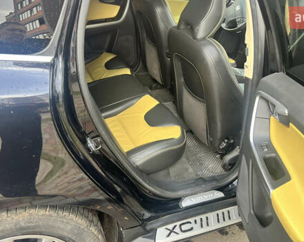 Черный Вольво ХС60, объемом двигателя 2.4 л и пробегом 290 тыс. км за 13999 $, фото 30 на Automoto.ua