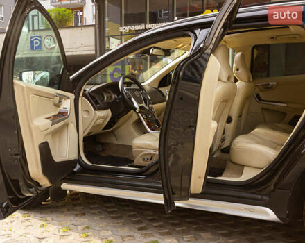 Чорний Вольво ХС60, об'ємом двигуна 2.4 л та пробігом 200 тис. км за 12300 $, фото 22 на Automoto.ua