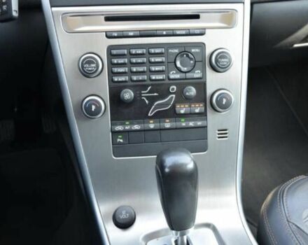 Чорний Вольво ХС60, об'ємом двигуна 2.4 л та пробігом 334 тис. км за 9983 $, фото 7 на Automoto.ua