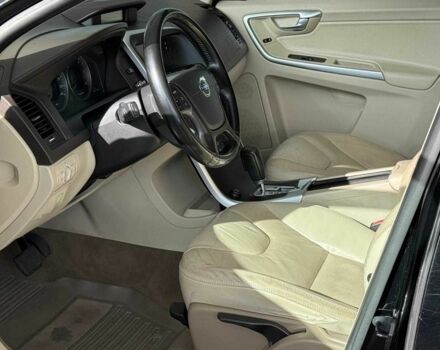 Черный Вольво ХС60, объемом двигателя 2.4 л и пробегом 260 тыс. км за 10000 $, фото 9 на Automoto.ua