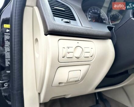 Чорний Вольво ХС60, об'ємом двигуна 2.4 л та пробігом 265 тис. км за 13700 $, фото 13 на Automoto.ua
