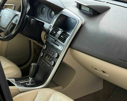 Черный Вольво ХС60, объемом двигателя 2.4 л и пробегом 260 тыс. км за 10000 $, фото 17 на Automoto.ua