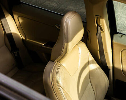 Чорний Вольво ХС60, об'ємом двигуна 2.4 л та пробігом 200 тис. км за 12300 $, фото 27 на Automoto.ua