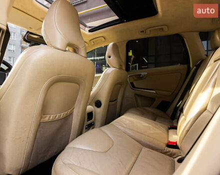 Чорний Вольво ХС60, об'ємом двигуна 2.4 л та пробігом 200 тис. км за 12300 $, фото 24 на Automoto.ua