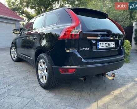 Чорний Вольво ХС60, об'ємом двигуна 2.4 л та пробігом 425 тис. км за 13000 $, фото 28 на Automoto.ua