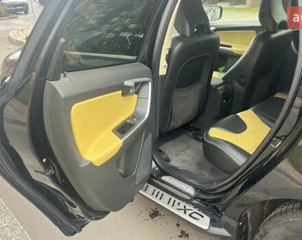 Черный Вольво ХС60, объемом двигателя 2.4 л и пробегом 290 тыс. км за 13999 $, фото 28 на Automoto.ua