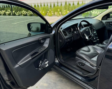 Черный Вольво ХС60, объемом двигателя 2.4 л и пробегом 308 тыс. км за 13700 $, фото 7 на Automoto.ua